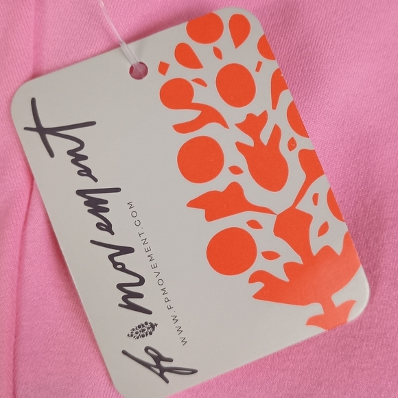 NWT Free People Movement Active Crop Top in Pink Lemonade/White Combo 🩷 XS - Picture 4 of 8